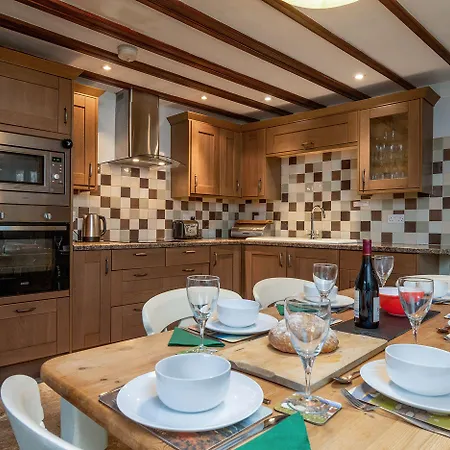 Holiday home Joe House Gunnerside